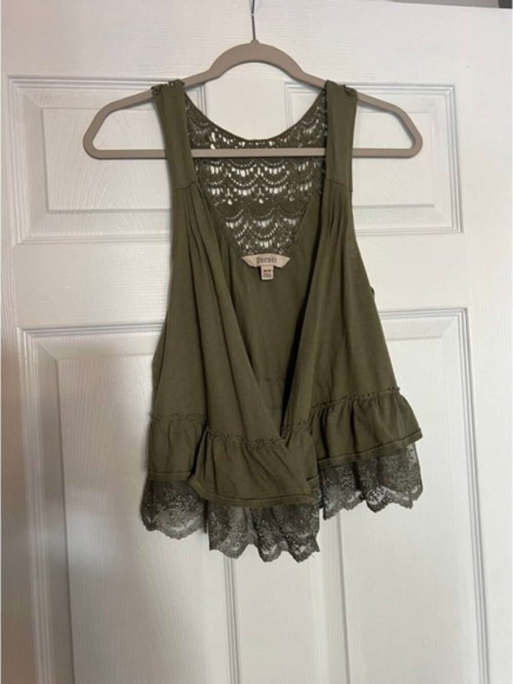 Decree Olive Green Crochet Lace Open Front Vest Boho Babydoll Ruffle Hem M